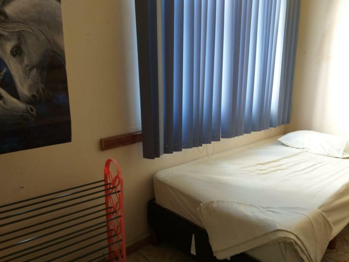 Julio House Hostel Λεόν Εξωτερικό φωτογραφία